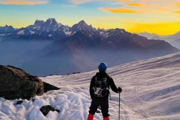 Dayara Bugyal Trek