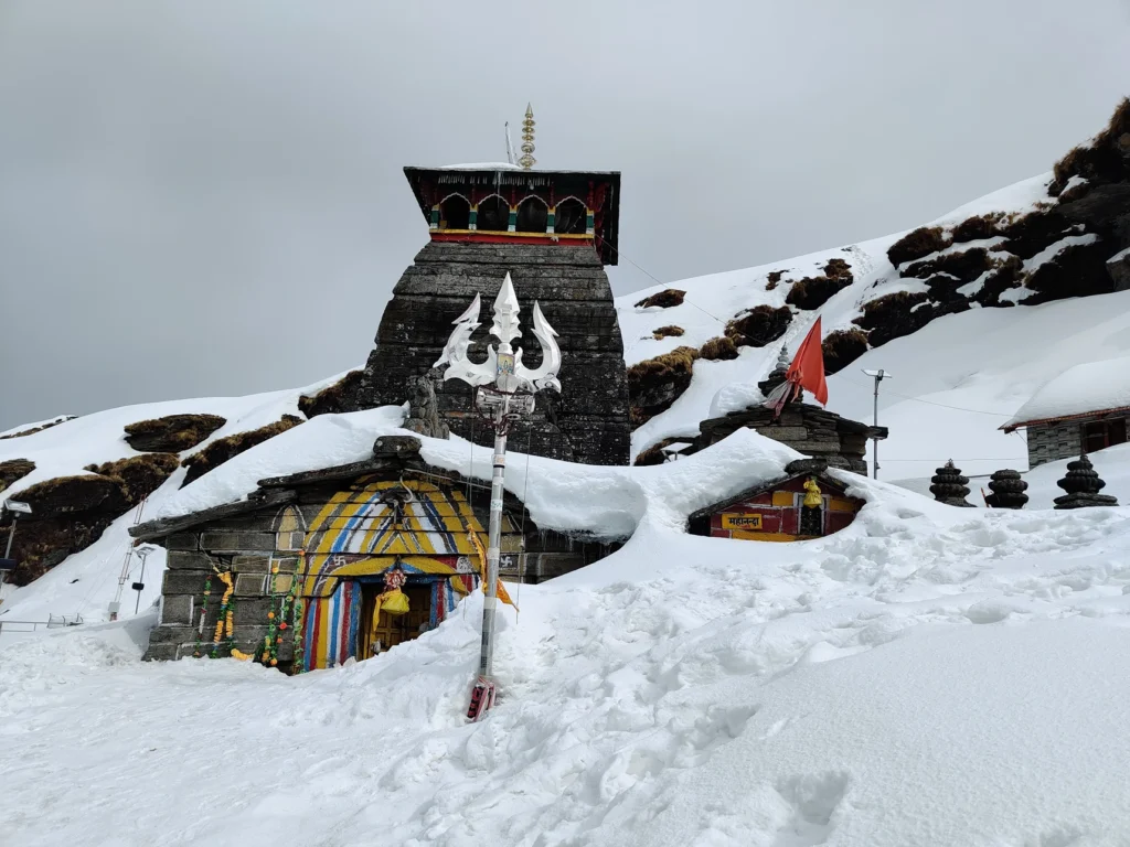 Chopta Tungnath Chandrashila Trek with Deoria Tal